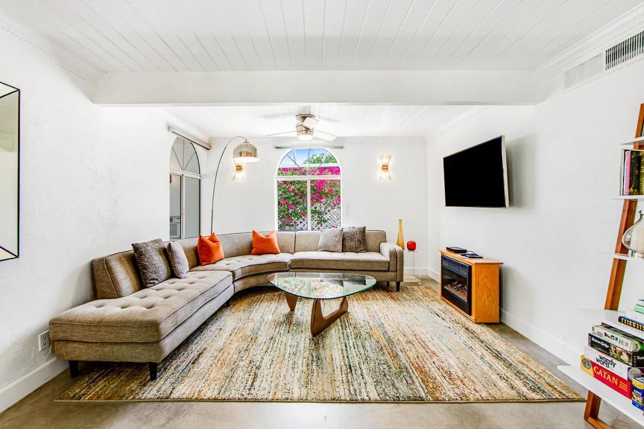 Holiday home Desert Style Permit# 4102 Palm Springs